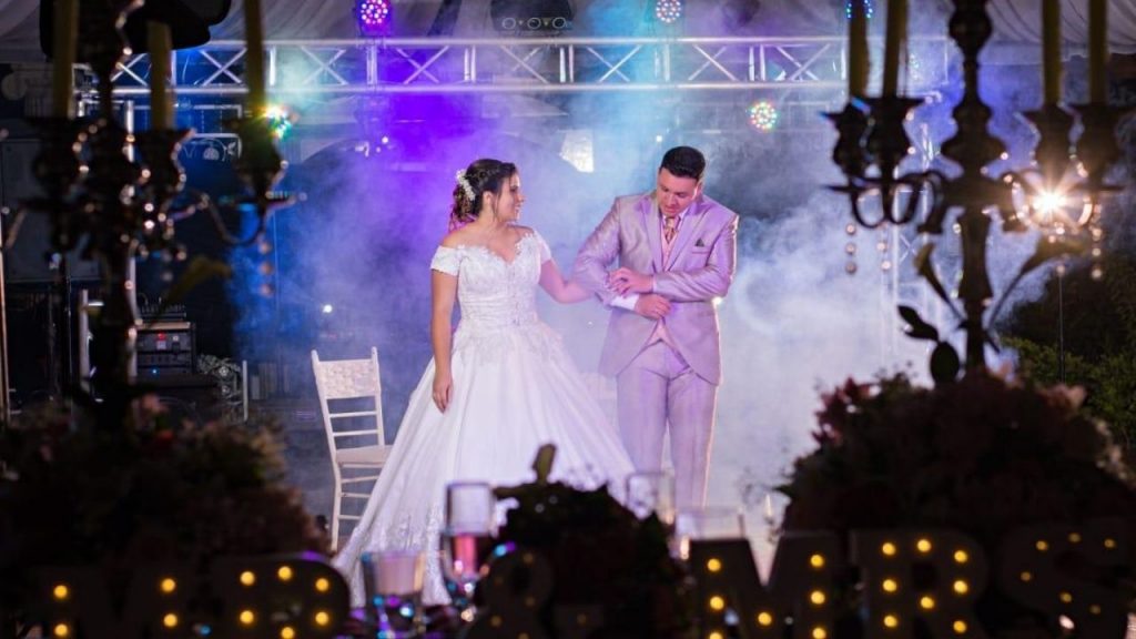 Cómo elegir al Dj adecuado para tu boda