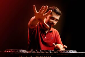 Contacto con DJ Jhosval Mix